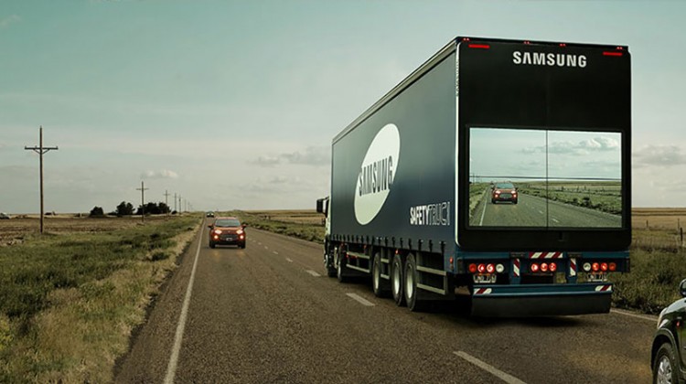 safety-truck-samsung-semi-trailer-display-video-screen-live-feed