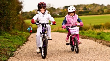 children-and-bike