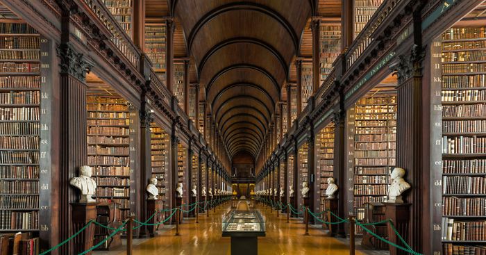 trinity-college-long-room-library-dublin